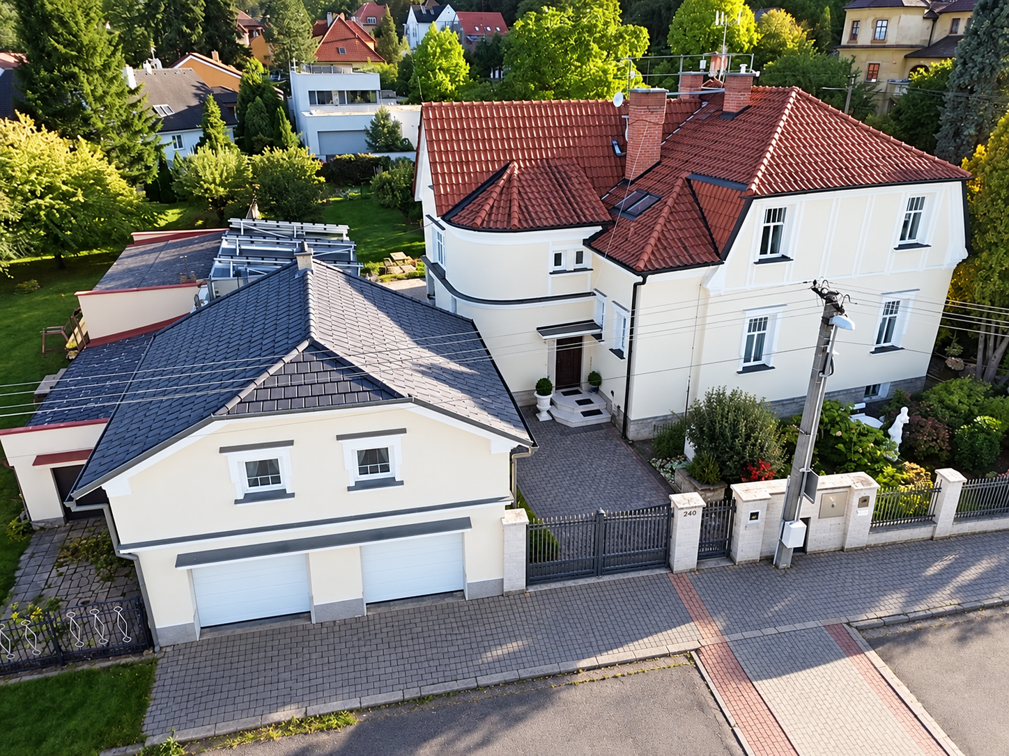 Letecký pohled na dům Kollárova 240